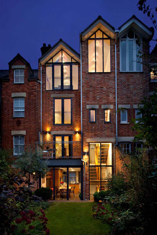 © Alastair Binnie Architecture & Environment Architects 2004, London, Edinburgh - Architecture, Energy, Sustainability, Built Envirionment, Zero Carbon, Low Carbon, Energy Efficiency, Water Resources, Health, Wellbeing, Passive House, Passive House, BREEAM, LEED, WELL, UKNZCB, DGNB
